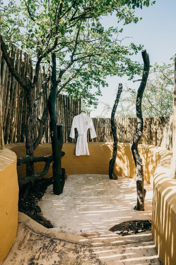 Mopane Bush Lodge Linton Экстерьер фото